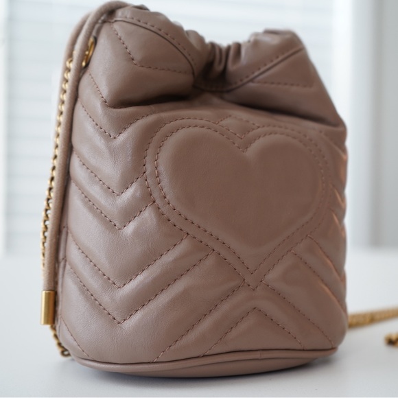 Gucci Matelasse Mini GG Marmont 2.0 Bucket Bag in Porcelain Rose - Picture 3 of 6